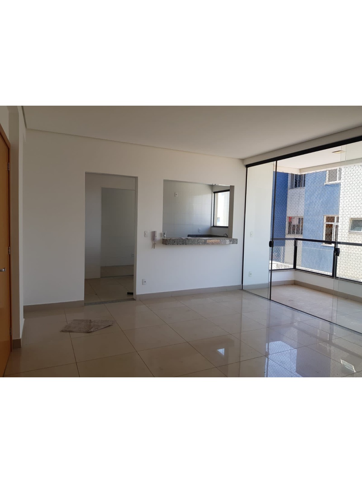 VENDO ÓTIMO APARTAMENTO NO SANTA HELENA