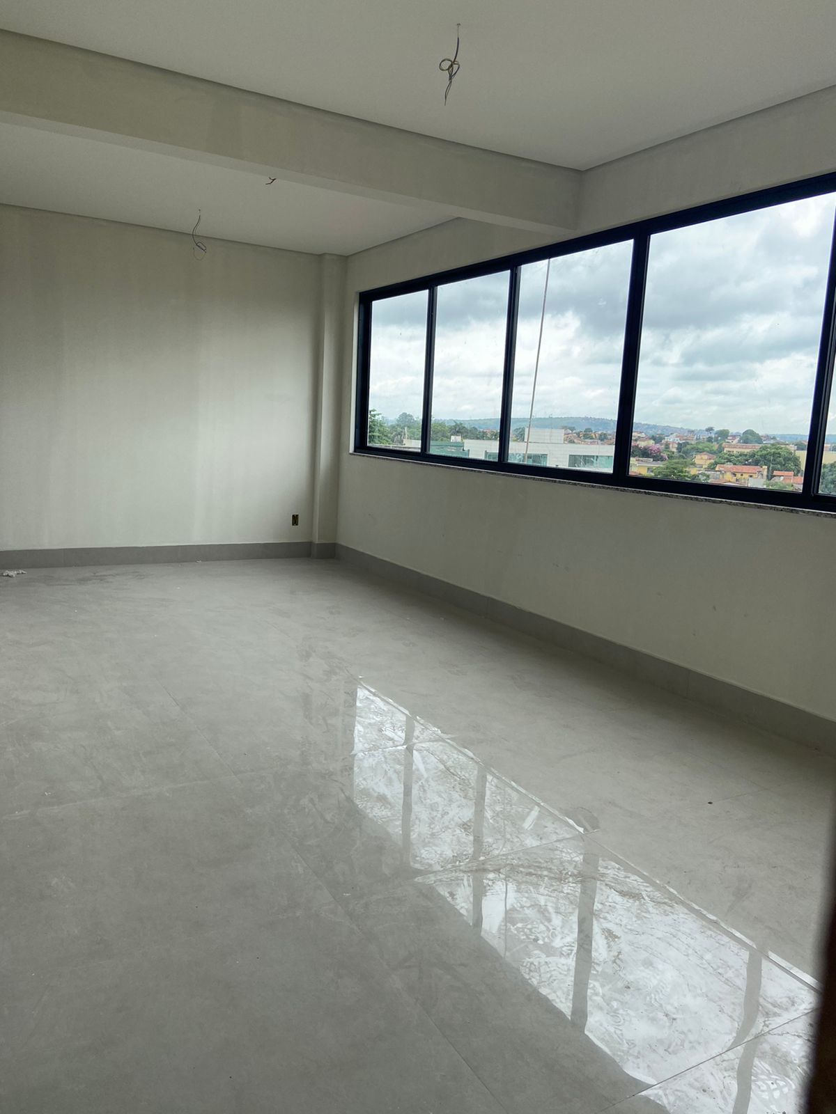 VENDO APARTAMENTO COM 03 SUÍTES NO BOA VISTA 